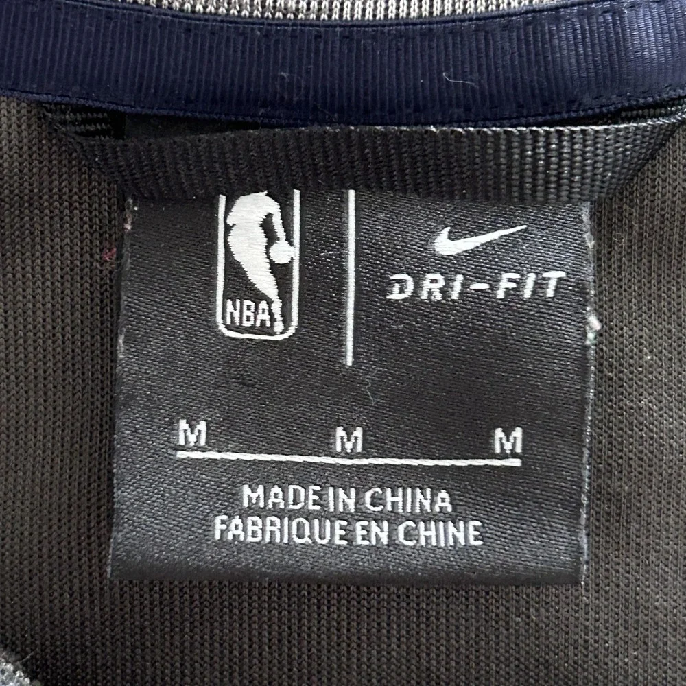 Minnesota‎ Timberwolves Sweatshirt Mens Medium Gray NBA Basketball Nike Dri-FIT